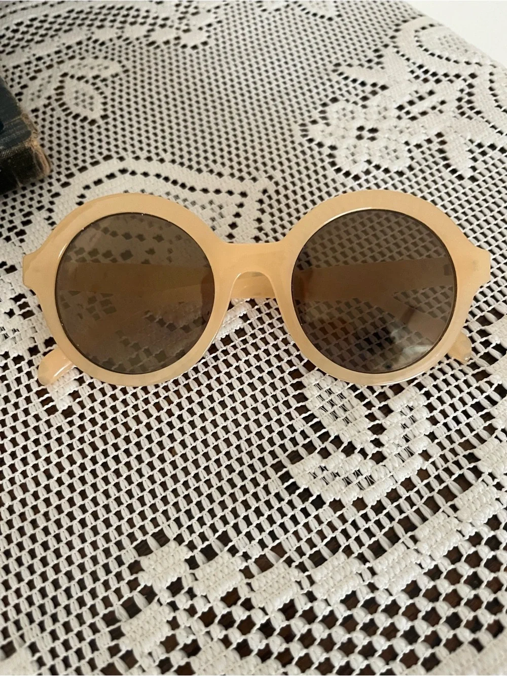 Vintage style sunglasses